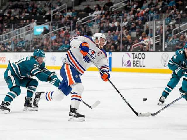 Oilers fall to bottom of NHL standings following loss to Sharks: What’s wrong with Edmonton