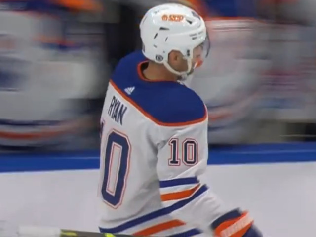 Oilers’ Ryan guides puck past Johansson for incredibly bizarre short-handed goal