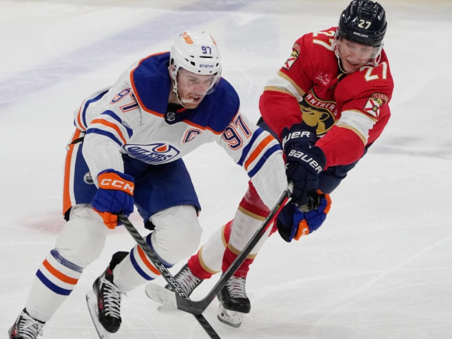 How McDavid showed signs that he could be turning corner in losing effort to Panthers