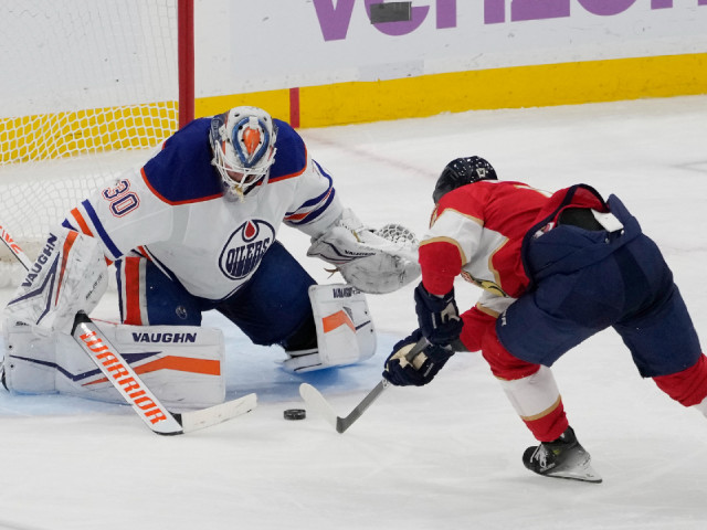 A tire fire in their own zone, Oilers blow two leads in loss to Panthers