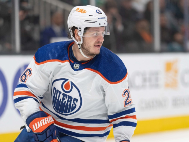 Oilers make major changes to forward lines and defence pairs