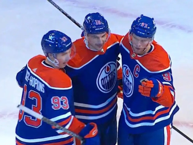 Oilers Destroy Ducks in Lopsided 8-2 Win: McDavid Has 5 Points