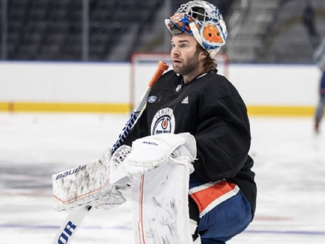 NHL Notebook: Oilers’ Jack Campbell joined by Manny Legace in Bakersfield, Blackhawks Corey Perry to step away for foreseeable future, and more