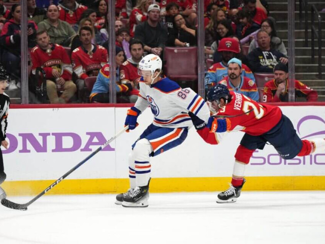 Lowetide: Oilers’ Philip Broberg reaches crossroads as NHL defenceman