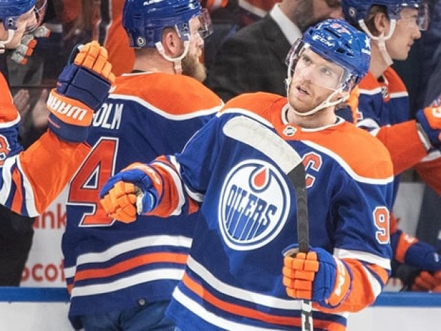 McDavid scores, adds 4 assists in Oilers' rout of Ducks, capping 25-point week