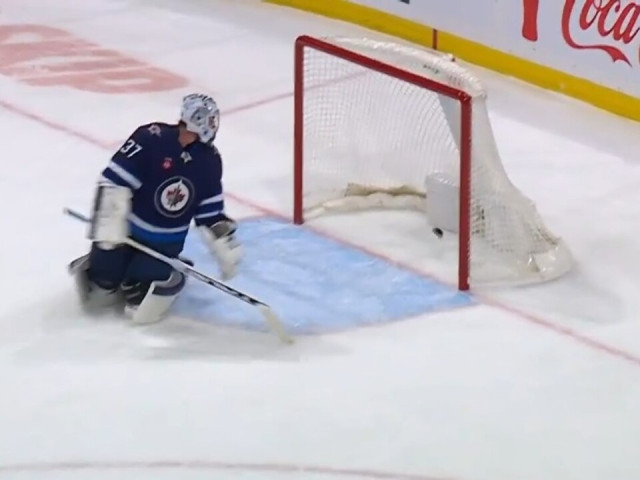 Oilers’ Nurse scores softie from distance to break Hellebuyck’s shutout bid