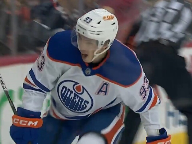 Oilers’ Nugent-Hopkins pots rebound goal to chase Devils’ Schmid early in game