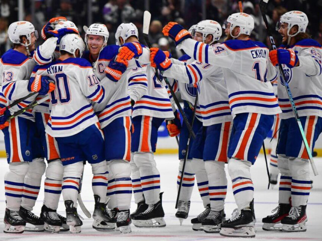 Lowetide: Oilers close NHL standings gap during a brilliant December run