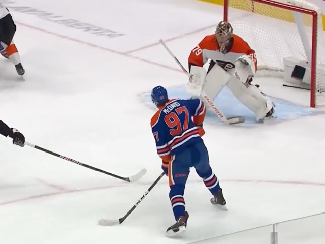 Oilers’ McDavid beats Flyers’ Hart on amazing end-to-end individual effort