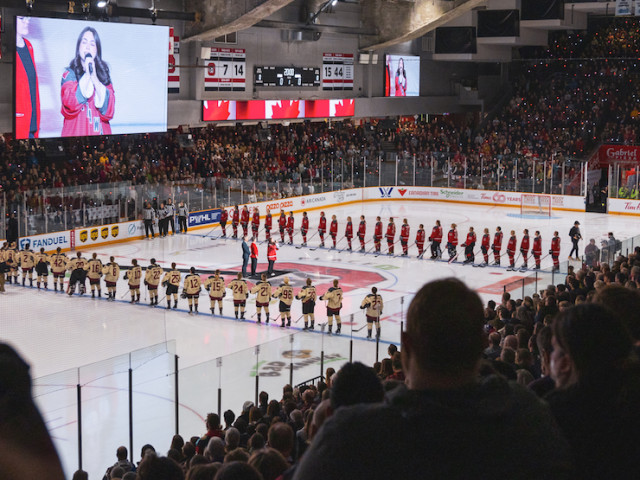 Bodychecking and sold-out crowds: PWHL making women's hockey history