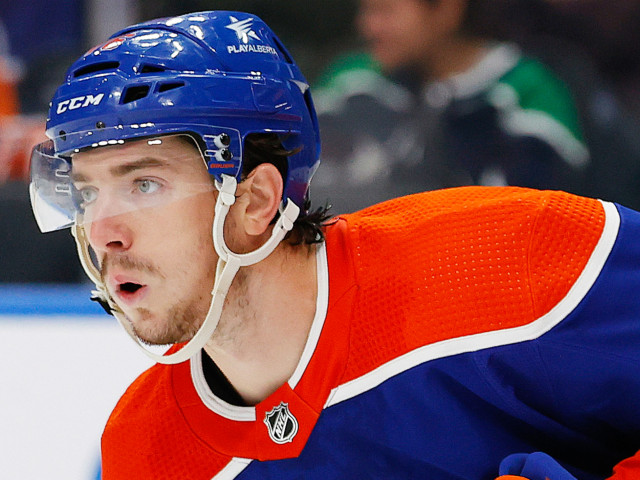 Edmonton Oilers recall defenceman Phil Kemp