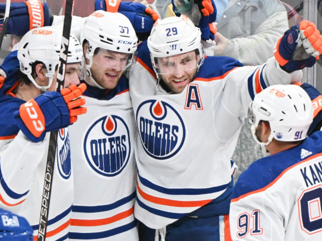 Oilers set club record with 10 straight wins by playing responsible hockey