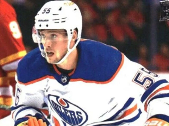 Oilers Recall Dylan Holloway, Could Play Tonight vs. Flames