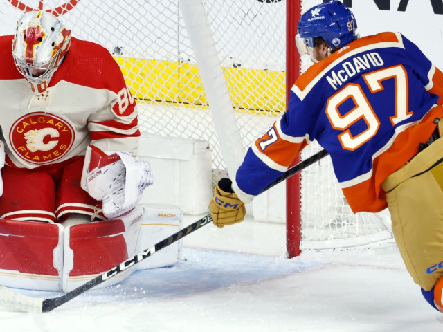 Oilers set record for longest win streak by Canadian team with victory over Flames