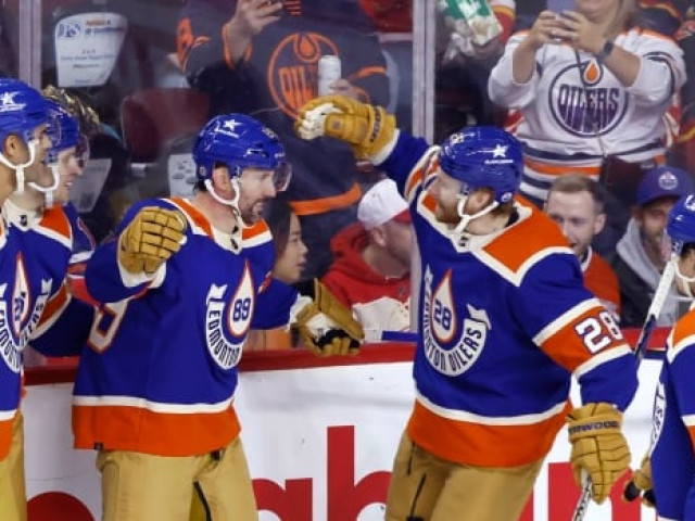 Oilers douse Flames to set record for longest win streak by Canadian team