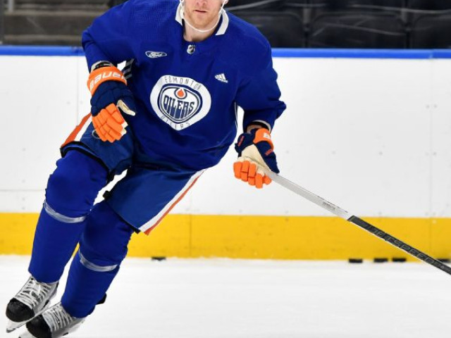 Perry likely to debut for streaking Oilers on Sat.