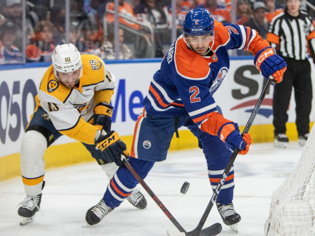 Oilers beat Predators for 16th win in a row, one away from tying record