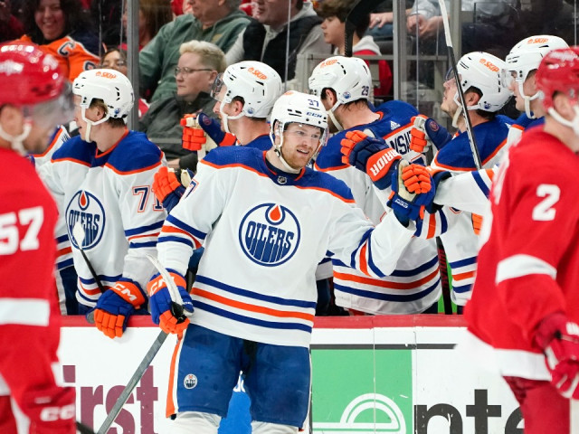 20 Fantasy Thoughts: Foegele cementing spot in Oilers top six