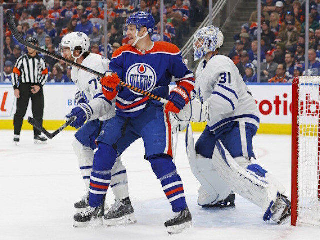 NHL Rumors: Edmonton Oilers, and the Toronto Maple Leafs