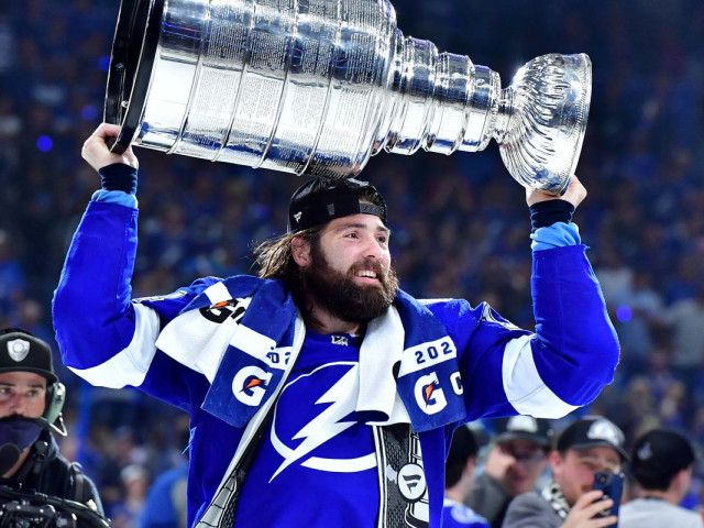 Rumour Roundup: Pat Maroon could be on the move, three Oilers on TSN’s latest Trade Bait list, and more