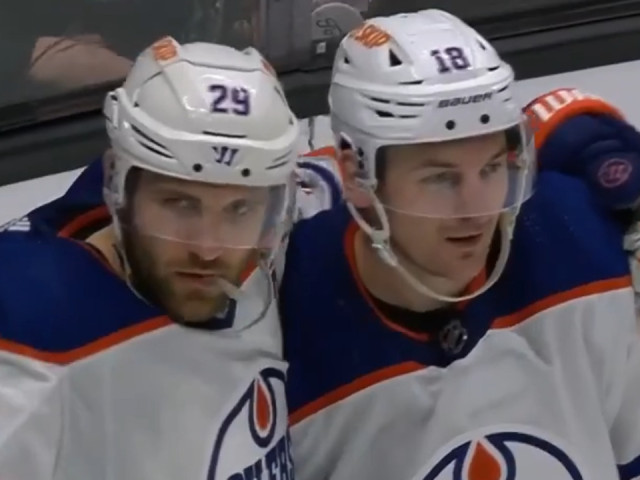 McDavid finds Draisaitl with unreal cross-ice pass to give Oilers lead vs. Ducks