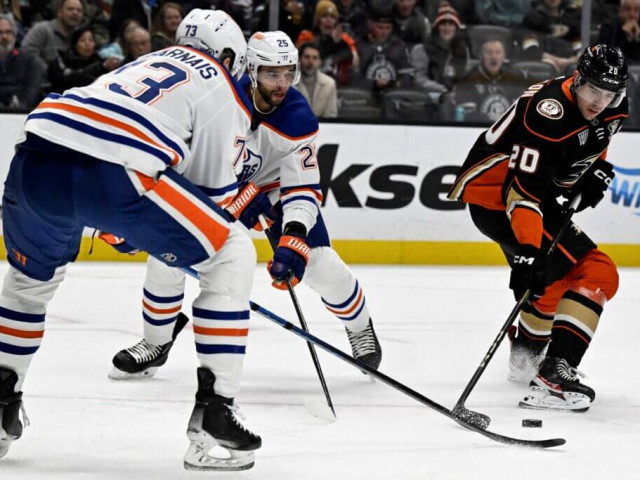 Kris Knoblauch’s lineup decisions just pan out as Oilers get back to winning ways