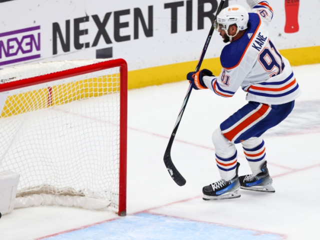 Evander Kane has broken one of Gretzky's Oilers records