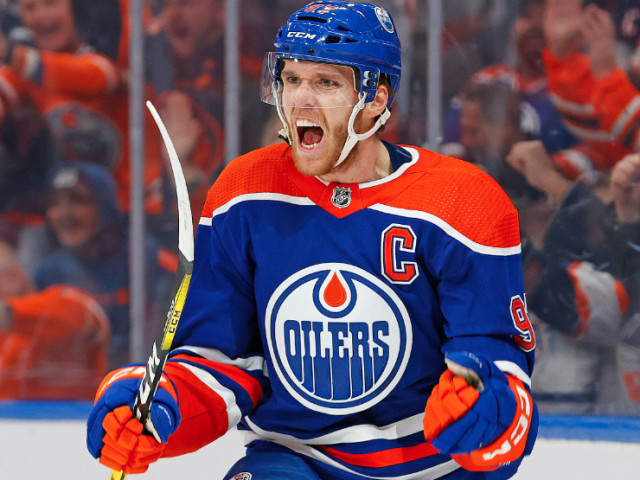 McDavid becomes first player in 80 years to do this specific thing