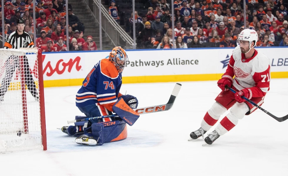 Oilers give up two-goal lead in shootout loss to Red Wings