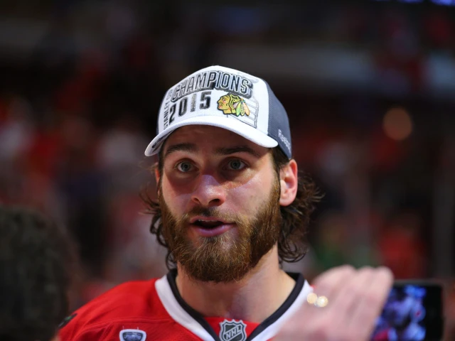 Golden Knights sign Brandon Saad to one-year contract
