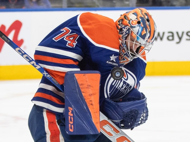 Oilers’ Calvin Pickard replaces Stuart Skinner after rough first period
