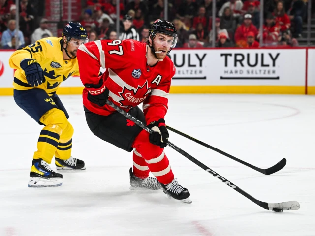 McDavid, Crosby, and MacKinnon connect for incredible goal