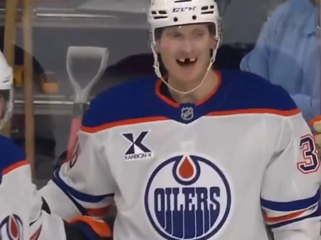 Klingberg buries rebound past Flyers’ Ersson for first goal as an Oiler
