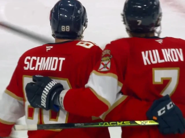 Panthers’ Schmidt beats Oilers’ Skinner with sweet glove-side shot