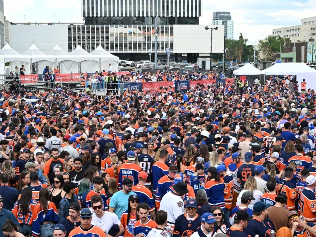 Oilers Entertainment Group, City of Edmonton, Alberta government tentatively agree to $250 million downtown event park, Northlands Coliseum demolition project