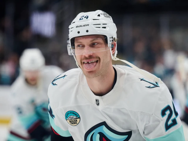What would it take for the Oilers to acquire their ‘ideal fit’ Jamie Oleksiak?