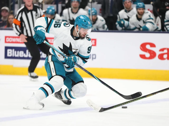 Oilers reportedly acquire defenceman Jake Walman from Sharks