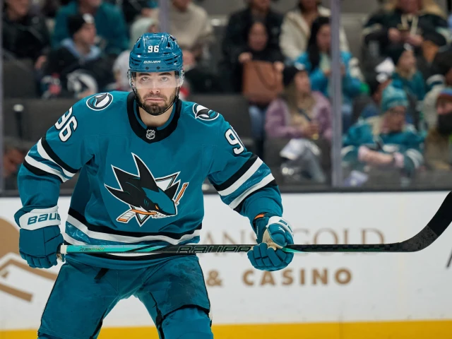 Oilers expected to acquire Jake Walman from Sharks