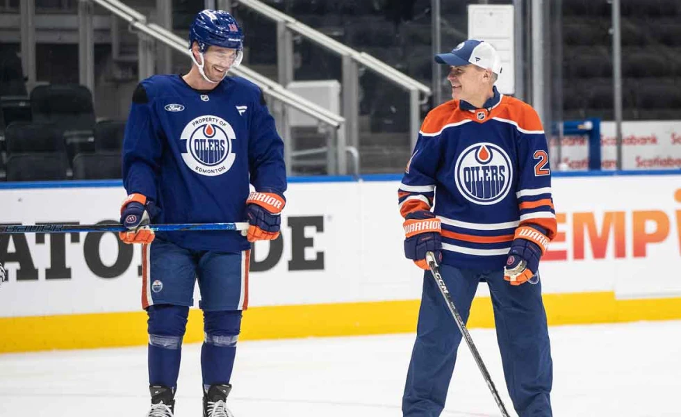 Prime Minister Mark Carney joins Oilers on ice for morning skate