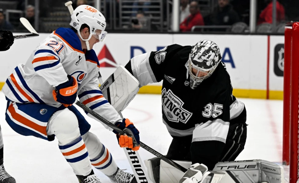 Oilers’ Trent Frederic re-aggravates ankle injury, out vs. Ducks