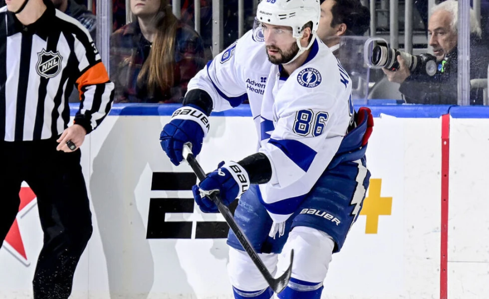 Kucherov joins legendary list with 3rd straight 80-assist season