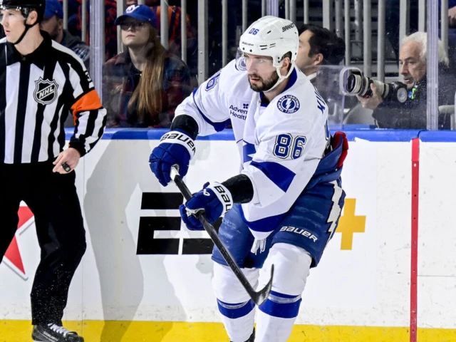 Kucherov joins legendary list with 3rd straight 80-assist season