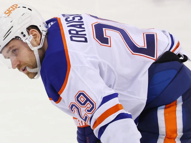 Oilers GM’s firm message on injury situation ahead of playoffs