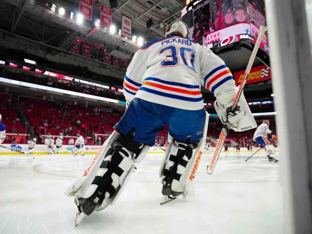Calvin Pickard’s resilience is paying off with Masterton Trophy nomination, potential Game 1 playoff start with Oilers