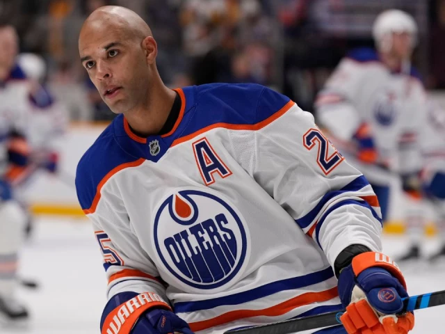 Oilers’ Darnell Nurse to have hearing with NHL for cross-check vs. Kings