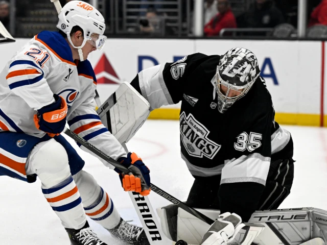 Oilers Notebook: Trent Frederic ready to suit up vs. Kings