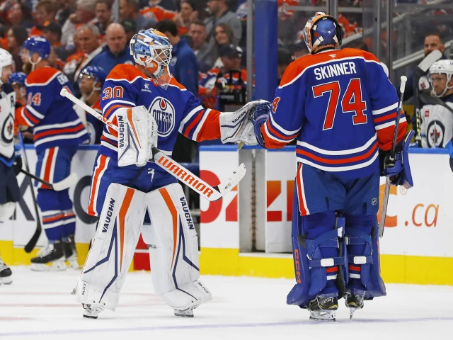 Should the Oilers start Stuart Skinner or Calvin Pickard in Game 2 against the Kings?