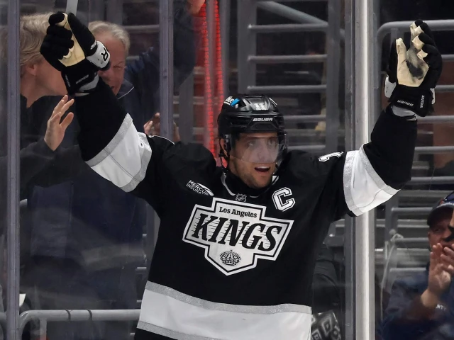 Anže Kopitar has 4 points in Kings' blowout win over Oilers: Game 2 takeaways