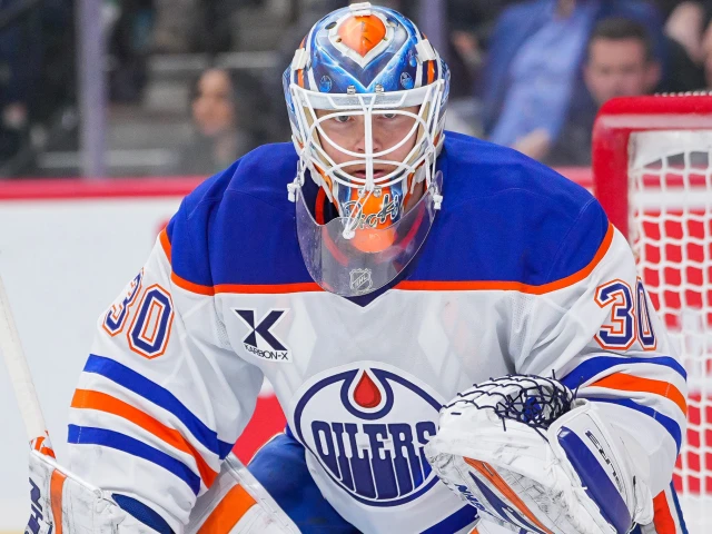 Edmonton Oilers coach not ruling out goalie switch for Game 3