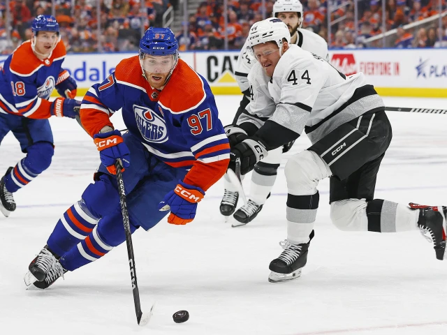‘There should be a lot of desperation’: Oilers look to seize the moment as series against Kings shifts home